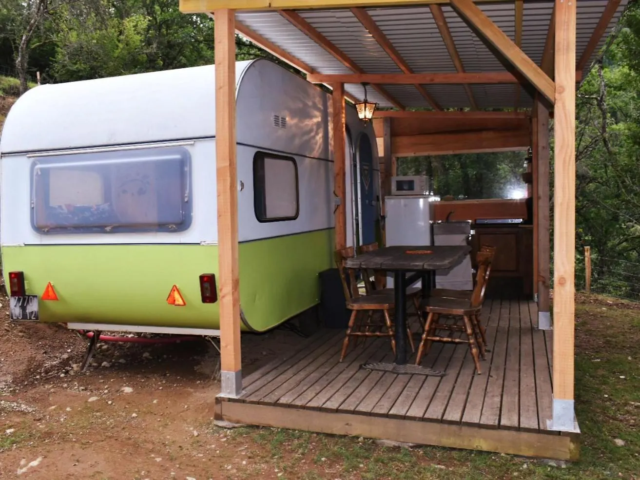 Caravane En Pleine Nature Saint-Etienne-de-Chomeil France